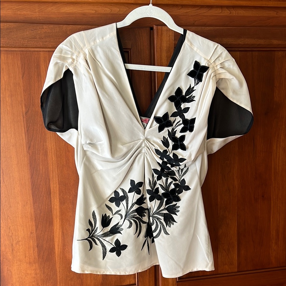 Yoana Baraschi White and Black Puff Sleeve Ruched Top
